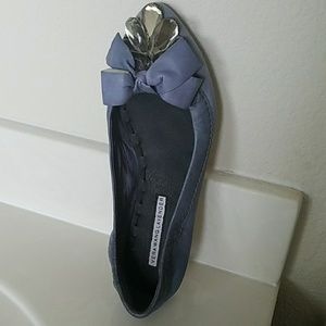 Vera Wang Lavender Gillian Flats in Grey